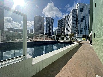 Piscina com raia